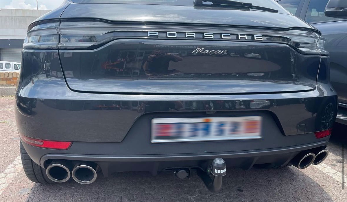 Brink towbar on a Porsche Macan